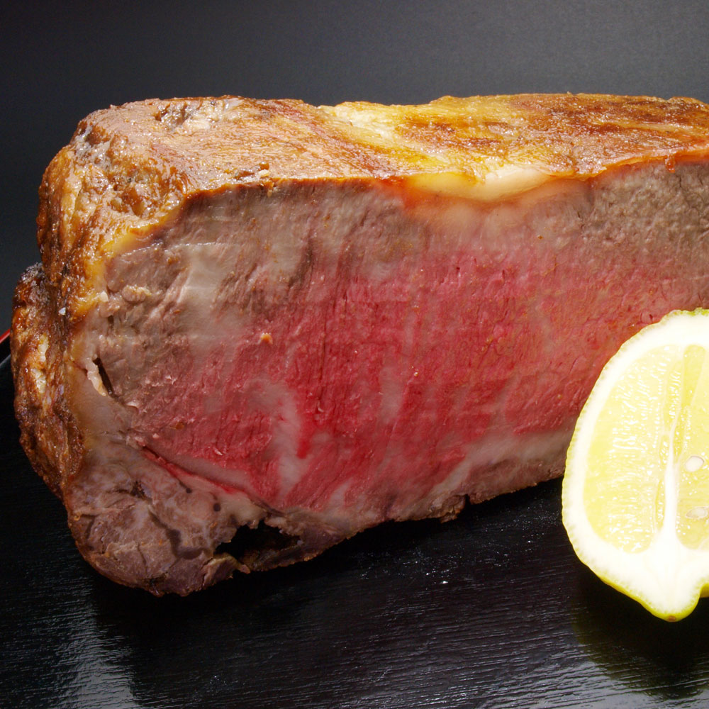 黒毛和牛ローストビーフ(サーロイン)700g(ソース・ホースラディッシュ付)